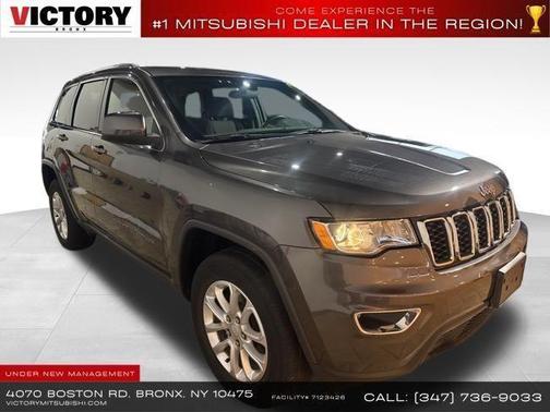 Granite Crystal Metallic Clearcoat 2021 Jeep Grand Cherokee Laredo