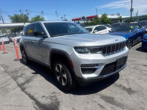 Silver Zynith 2023 Jeep Grand Cherokee 4xe Base