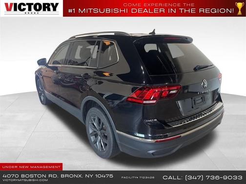 Deep Black Pearl 2022 Volkswagen Tiguan 2.0T SE 4MOTION