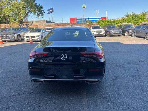 Night Black 2022 Mercedes-Benz CLA 250 4MATIC