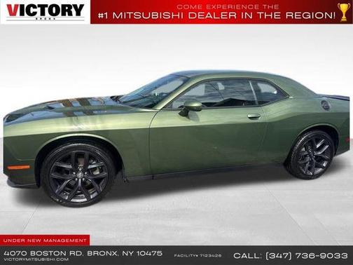 2022 Dodge Challenger SXT