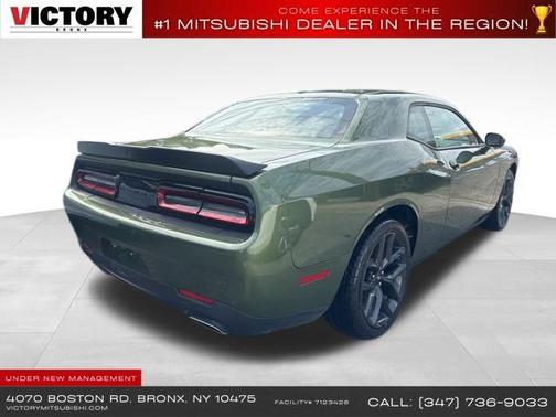 2022 Dodge Challenger SXT