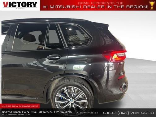 Black Sapphire Metallic 2021 BMW X5 M50i