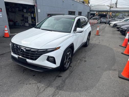 White Pearl 2024 Hyundai TUCSON Limited