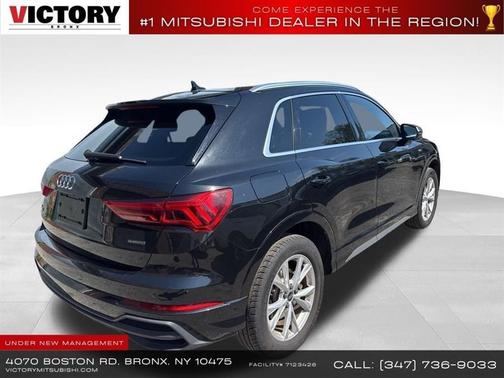 Mythos Black Metallic 2023 Audi Q3 Premium 45 TFSI S line quattro Tiptronic