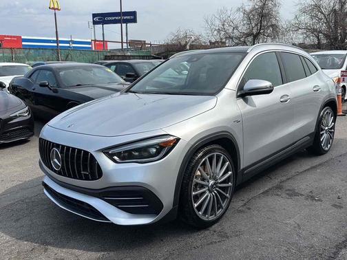 MANUFAKTUR Mountain Grey 2022 Mercedes-Benz AMG GLA 35 AMG GLA 35 4MATIC SUV