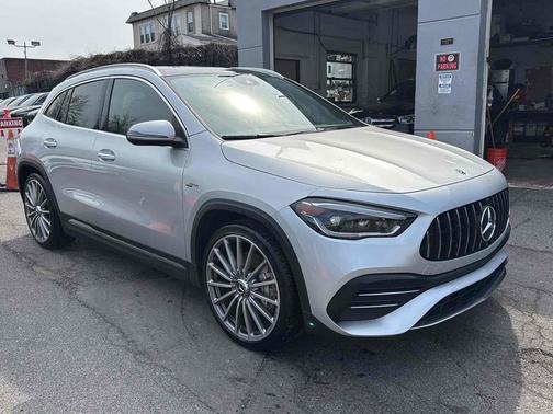 MANUFAKTUR Mountain Grey 2022 Mercedes-Benz AMG GLA 35 AMG GLA 35 4MATIC SUV