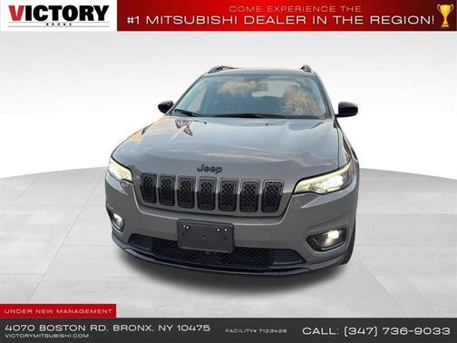 Sting-Gray Clearcoat 2023 Jeep Cherokee Altitude