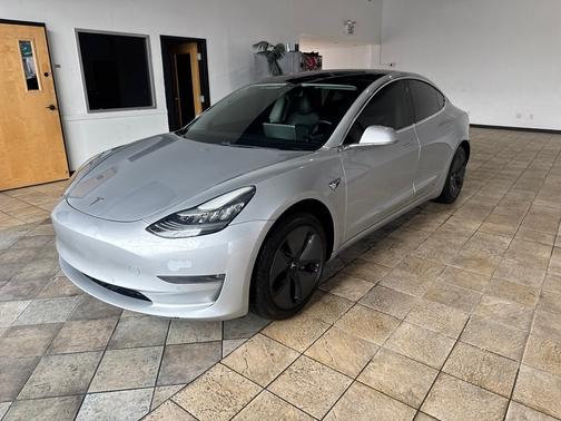 Midnight Silver Metallic 2018 Tesla Model 3 Long Range Battery RWD