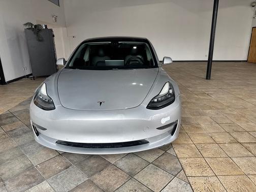 Midnight Silver Metallic 2018 Tesla Model 3 Long Range Battery RWD