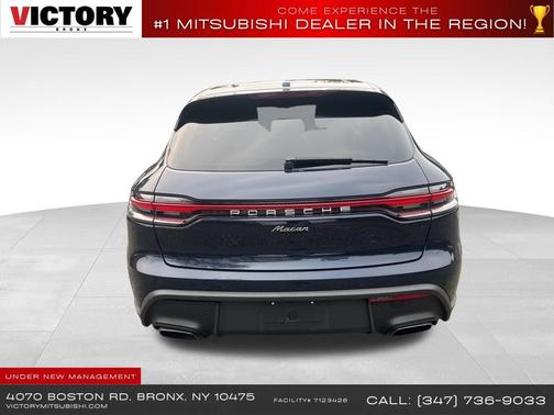 2022 Porsche Macan Base