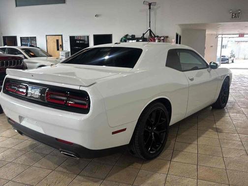 White Knuckle Clearcoat 2022 Dodge Challenger GT