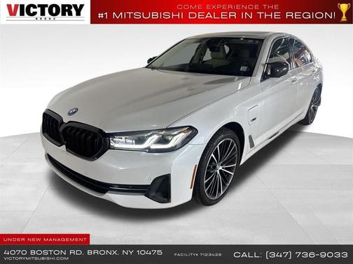 Alpine White 2022 BMW 530e Base