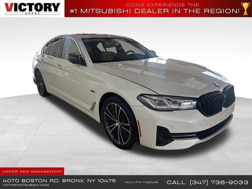 Alpine White 2022 BMW 530e Base