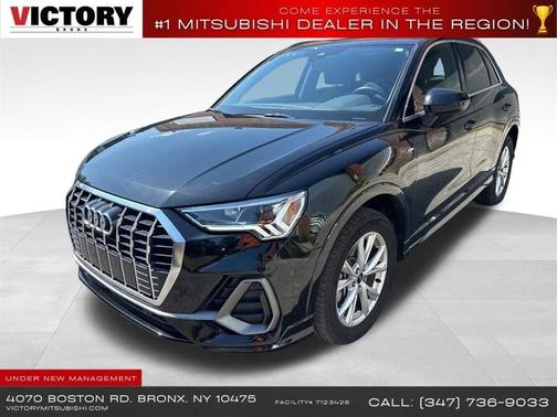 Mythos Black Metallic 2023 Audi Q3 S line Premium 45 TFSI quattro