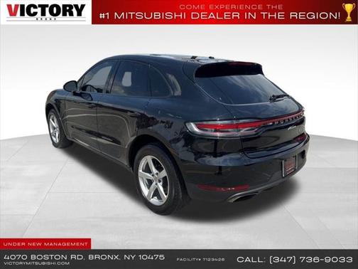 2021 Porsche Macan Base