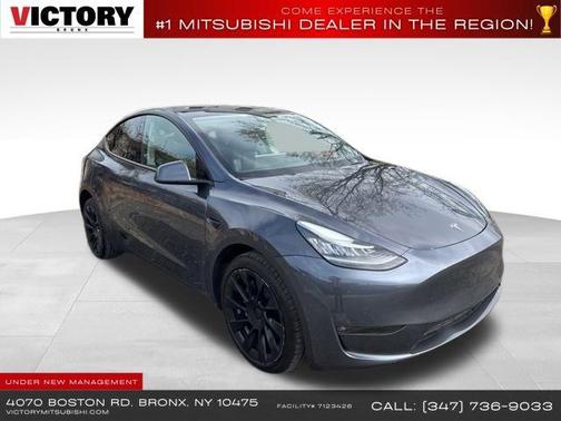 2022 Tesla Model Y Long Range Dual Motor All-Wheel Drive