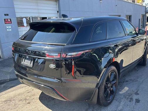 Carpathian Gray Premium Metallic 2022 Land Rover Range Rover Velar P250 S