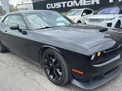 Pitch Black Clearcoat 2023 Dodge Challenger GT