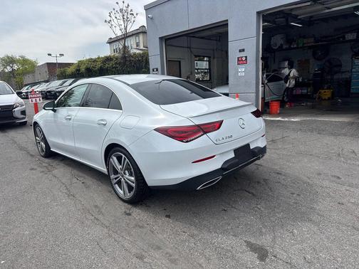 Digital White Metallic 2022 Mercedes-Benz CLA 250 Base