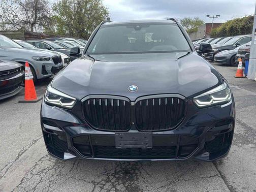 Carbon Black Metallic 2023 BMW X5 xDrive40i