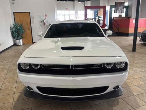 White Knuckle Clearcoat 2022 Dodge Challenger GT RWD