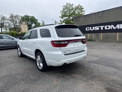 White Knuckle Clearcoat 2022 Dodge Durango GT Plus