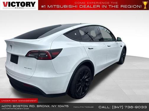 2022 Tesla Model Y Long Range Dual Motor All-Wheel Drive