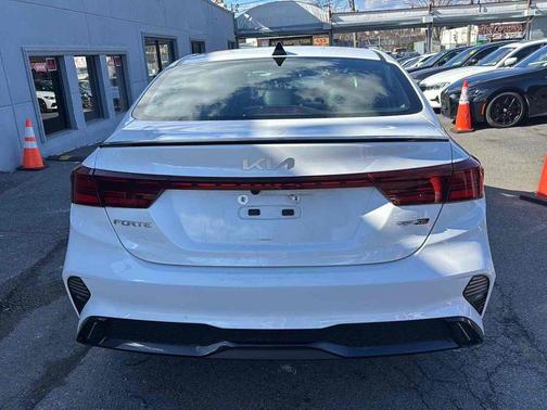 Snow White Pearl 2023 Kia Forte GT-Line