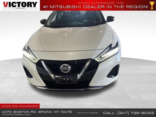 2022 Nissan Maxima SL