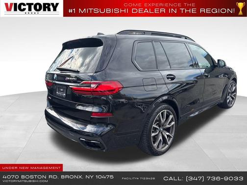 2022 BMW X7 M50i