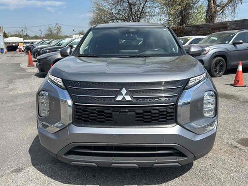 Mercury Gray Metallic 2022 Mitsubishi Outlander SE 2.5 S-AWC