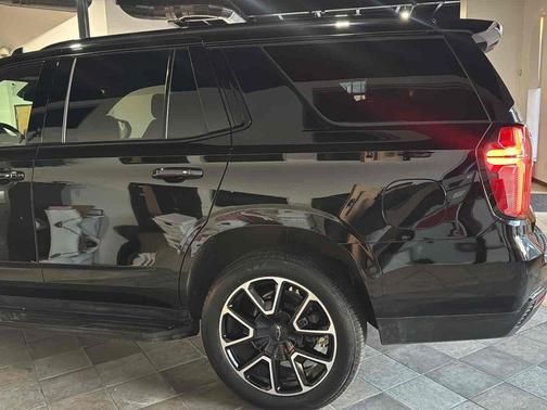 2024 Chevrolet Tahoe 4WD RST