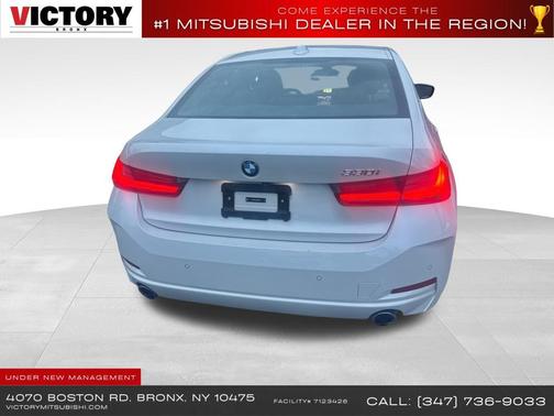 2024 BMW 330 330i Sedan