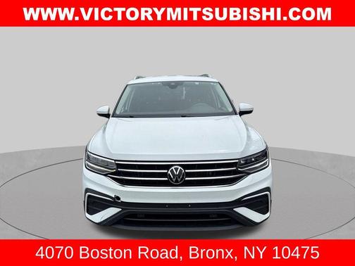 Oryx White Pearl 2022 Volkswagen Tiguan 2.0T SE