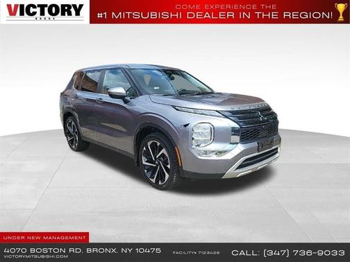 Mercury Gray Metallic 2022 Mitsubishi Outlander SE FWD *Ltd Avail*