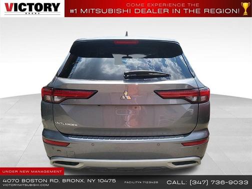 Mercury Gray Metallic 2022 Mitsubishi Outlander SE FWD *Ltd Avail*