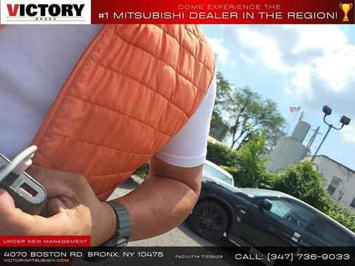 Mercury Gray Metallic 2022 Mitsubishi Outlander SE FWD *Ltd Avail*