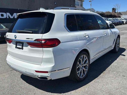 Alpine White 2022 BMW X7 xDrive40i
