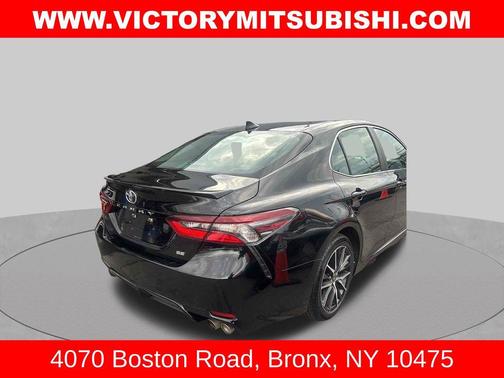 Midnight Black Metallic 2023 Toyota Camry SE