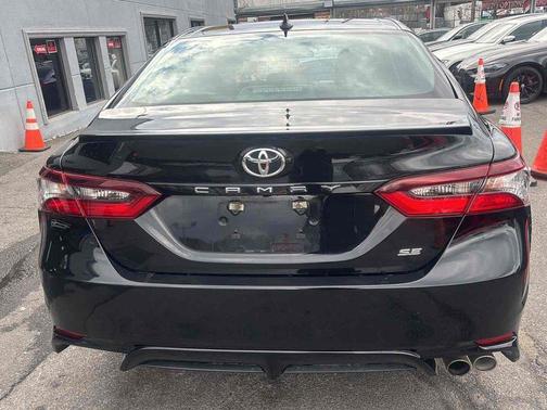 Midnight Black Metallic 2023 Toyota Camry SE