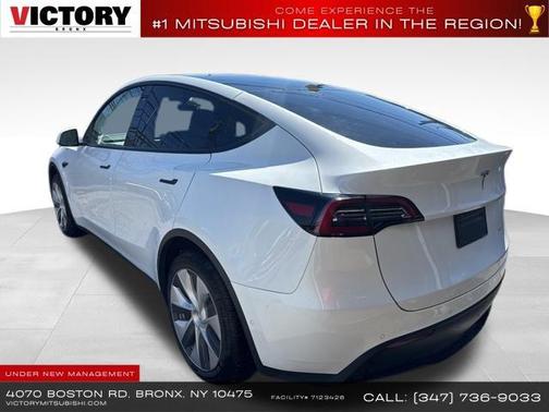 2022 Tesla Model Y Long Range Dual Motor All-Wheel Drive