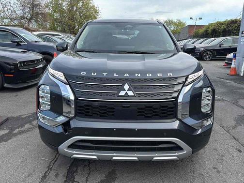 Graphite Gray 2024 Mitsubishi Outlander SE Black Edition S-AWC
