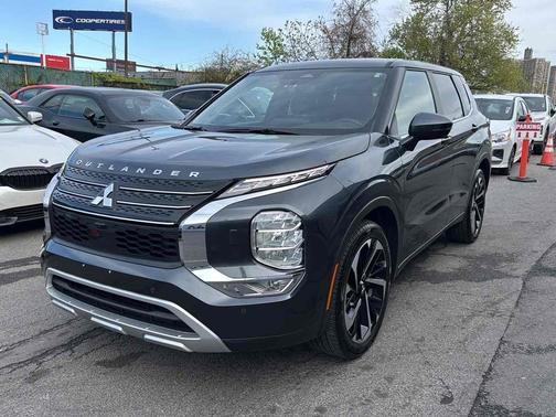 Graphite Gray 2024 Mitsubishi Outlander SE Black Edition S-AWC