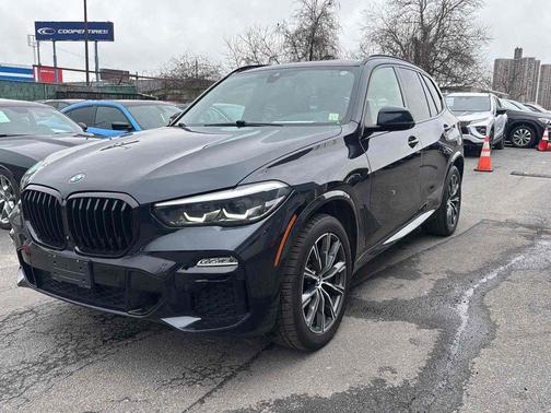 Carbon Black Metallic 2020 BMW X5 M50i