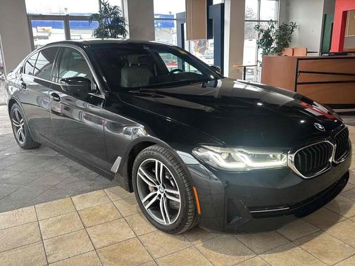 Black Sapphire Metallic 2021 BMW 530 530i xDrive Sedan
