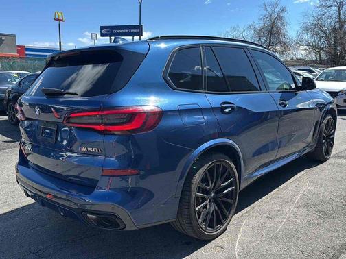 Phytonic Blue Metallic 2021 BMW X5 M50i