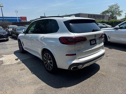 Alpine White 2019 BMW X5 xDrive40i