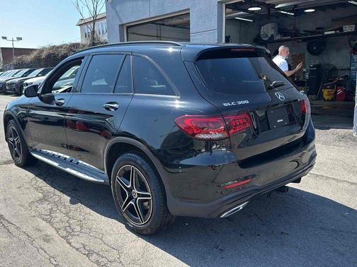 Black 2021 Mercedes-Benz GLC 300 4MATIC