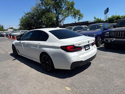 Alpine White 2021 BMW 530 xDrive